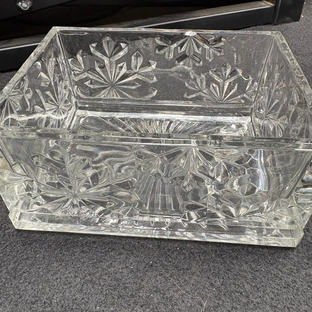 Elegant Clear Glass Decorative Bowl